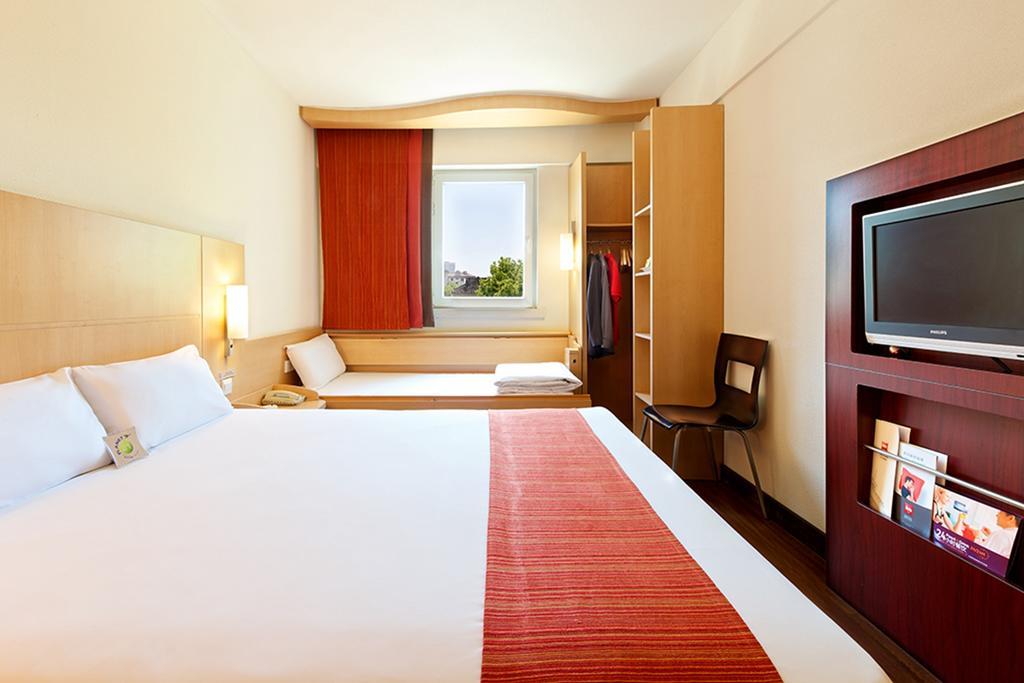 Ibis Leshan City Center Extérieur photo