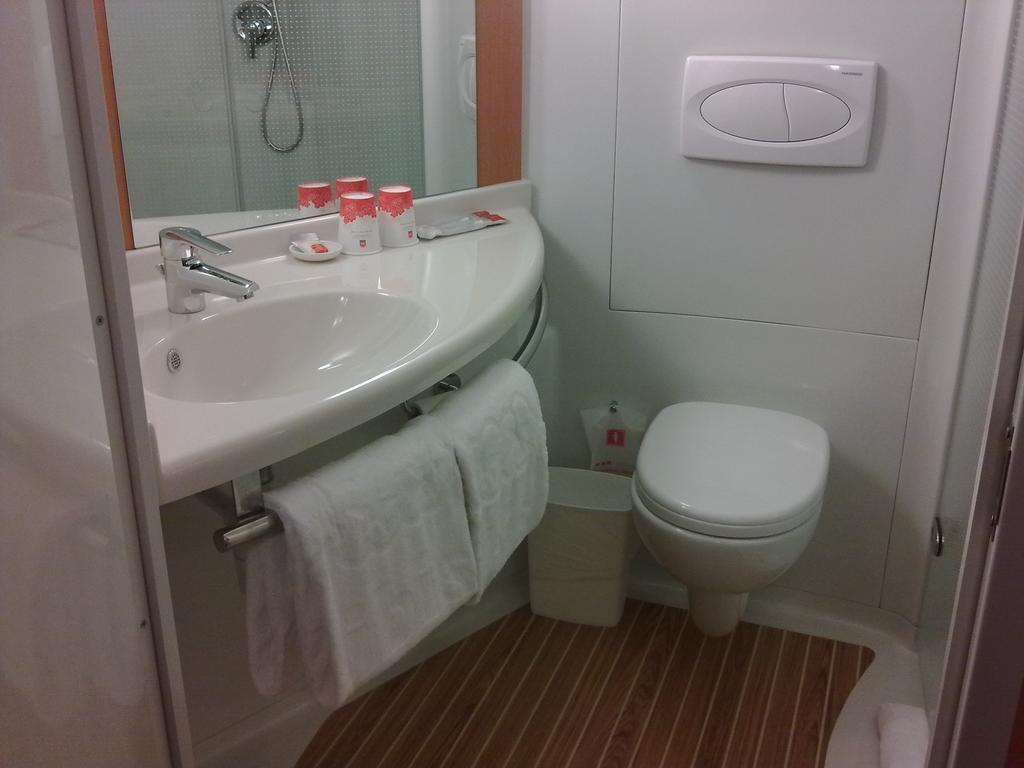 Ibis Leshan City Center Extérieur photo
