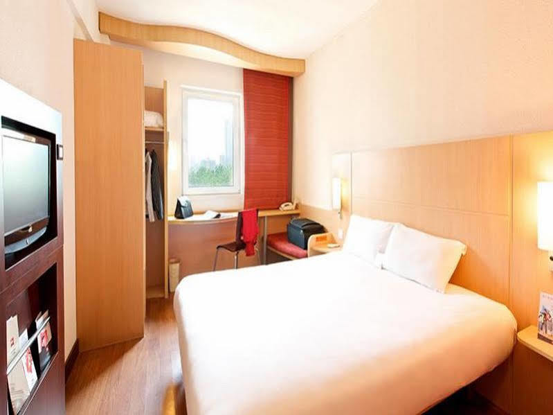 Ibis Leshan City Center Extérieur photo